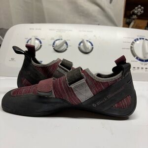 Black Diamond Maroon and Black Climbing Shoes womens 9.5
